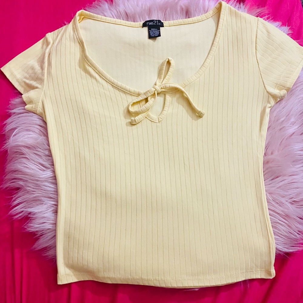 Cute Yellow Rue21 Crop Top